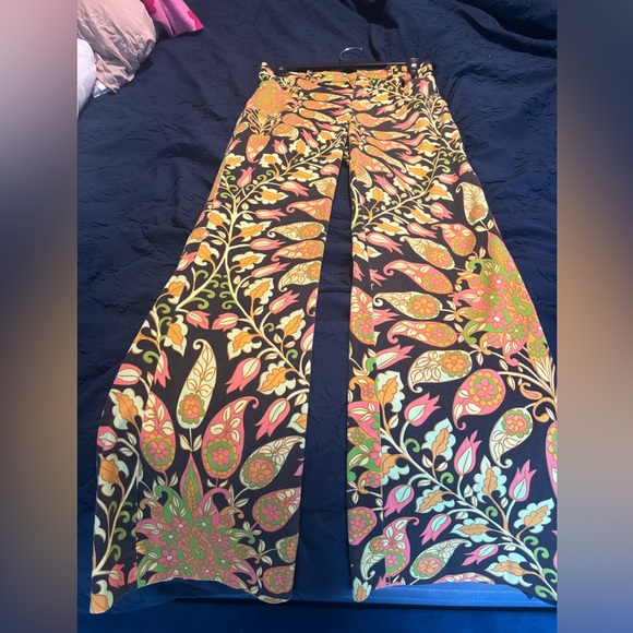 Zara Fitted Flared Pants - Picture 1 of 6